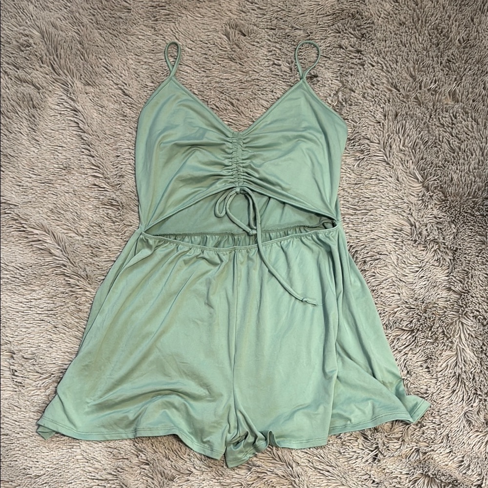 Heart Hips Light Green Romper